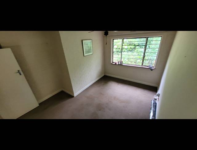 4 BEDROOM FREEHOLD TO LET IN MOUNT MICHAEL